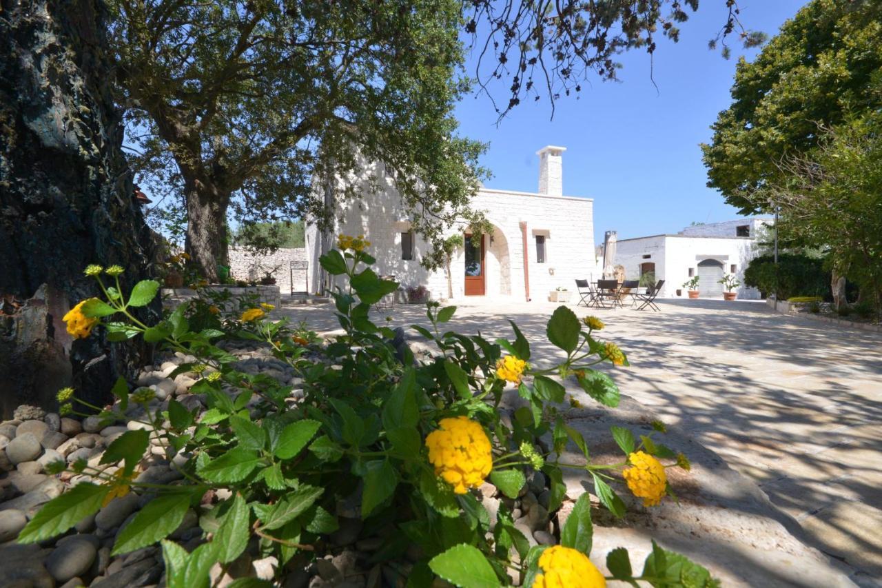 Bed and Breakfast Trulli Petra Chiara Локоротондо Екстер'єр фото
