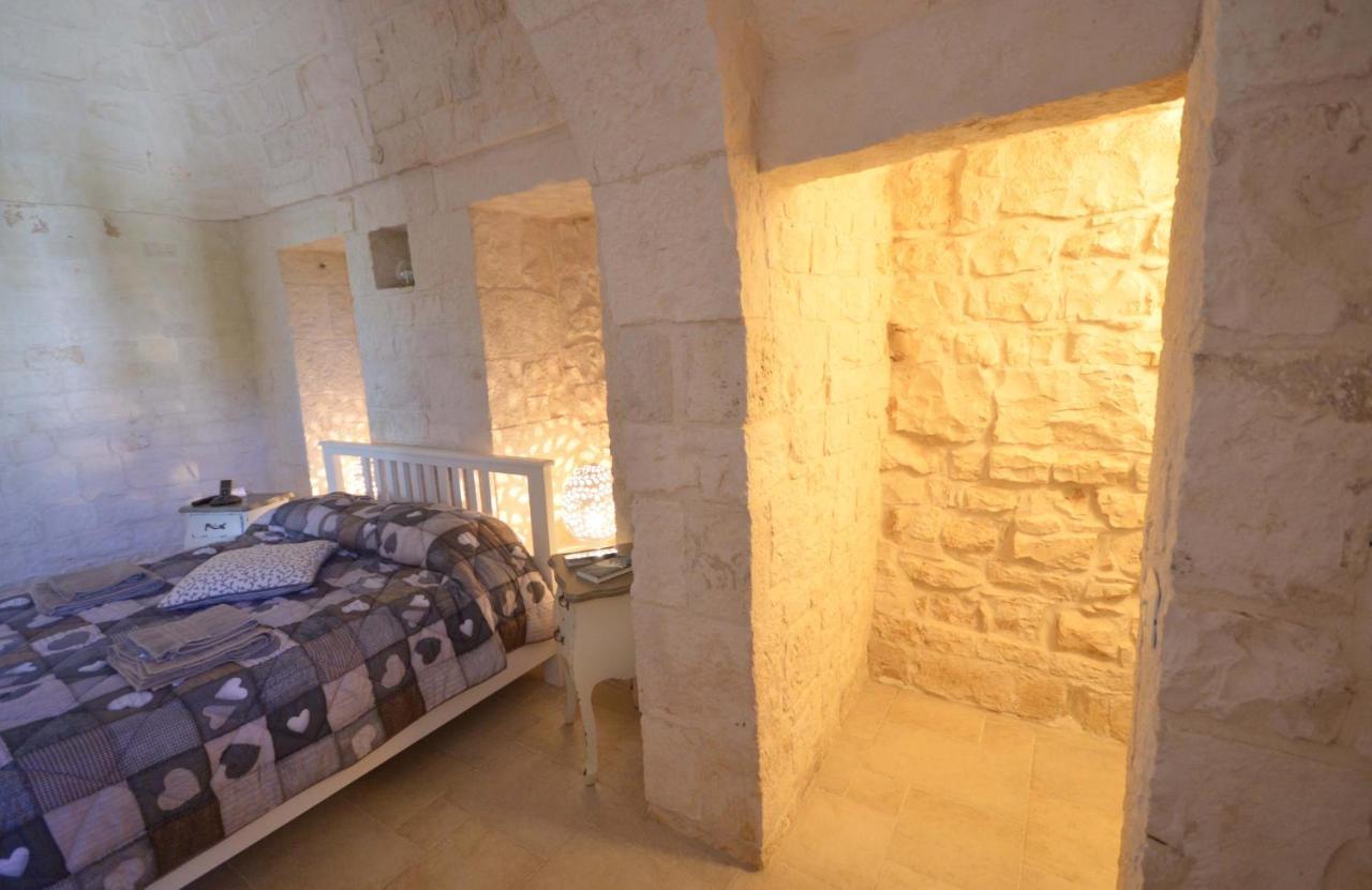 Bed and Breakfast Trulli Petra Chiara Локоротондо Екстер'єр фото